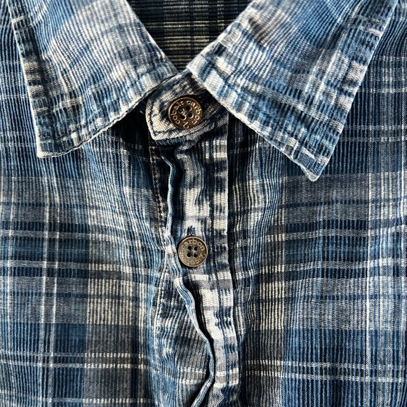 Men’s Large Blue Lightweight Corduroy Button Down Shirt - Picture 3 of 8